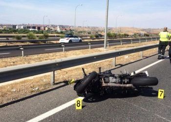 Muere un motorista de 41 años tras chocar contra un turismo en Elche (Alicante)