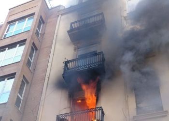 Muere una mujer de 70 años en un incendio en una vivienda de Valencia
