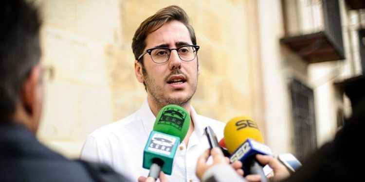 Muere Sergio Rodríguez, exconcejal del PP en Elche, al chocar su coche contra un camión