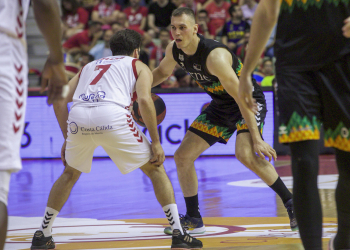 67-55. El UCAM CB se asegura Europa y mete presión al Valencia en la lucha por ser octavo