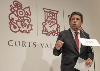 Carlos Mazón aspira a poner en marcha “lo antes posible” el Gobierno del cambio con Vox