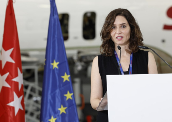 Ayuso apoya a Feijóo: “No hay ninguna polémica ni la va a haber”