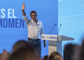 Feijóo visitará todas las autonomías en campaña y abre en Castelldefels y Sevilla