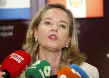 PSOE y Sumar, en tromba contra Pons, del PP, por tutear a la ministra de Ciencia: “Ejemplo de machismo”