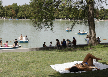 El calor aprieta en Andalucía, Cataluña, Aragón o Murcia, que están en alerta por altas temperaturas