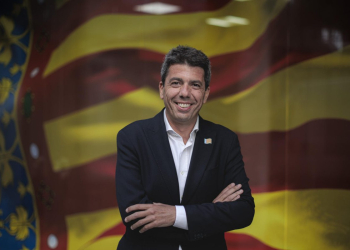 Mazón, president valenciano gracias a PP y Vox, promete bajar impuestos y dar a Igualdad rango de Vicepresidencia