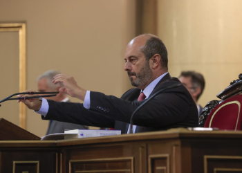El presidente del Senado, del PP, pide al PNV que apoye a Feijóo y el PSOE le reclama “neutralidad”