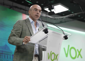 Vox pide al PP que salga del “desconcierto” del 23J y negocie gobiernos en Aragón y Murcia