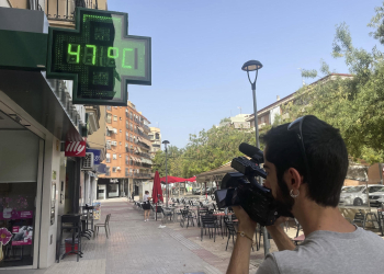 La tercera ola de calor bate récords con termómetros por encima de los 45 grados 7 La tercera ola de calor bate récords con termómetros por encima de los 45 grados
