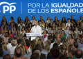 Núñez Feijóo recuerda a Pedro Sánchez que “la igualdad” diferencia una democracia de una dictadura 3 Núñez Feijóo recuerda a Pedro Sánchez que “la igualdad” diferencia una democracia de una dictadura