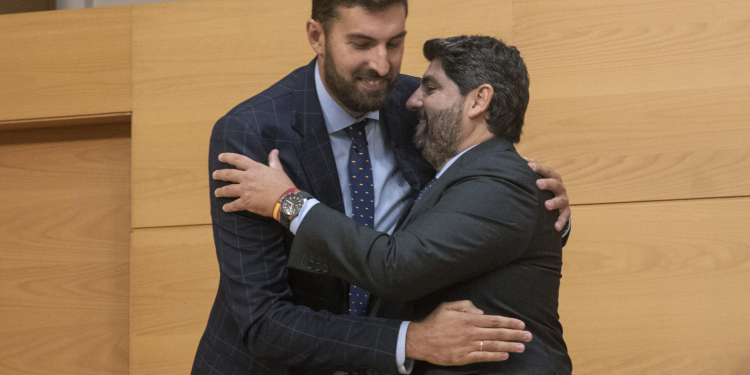 El Gobierno de PP y Vox en Murcia echa a andar con la vista puesta en los presupuestos 8 El Gobierno de PP y Vox en Murcia echa a andar con la vista puesta en los presupuestos